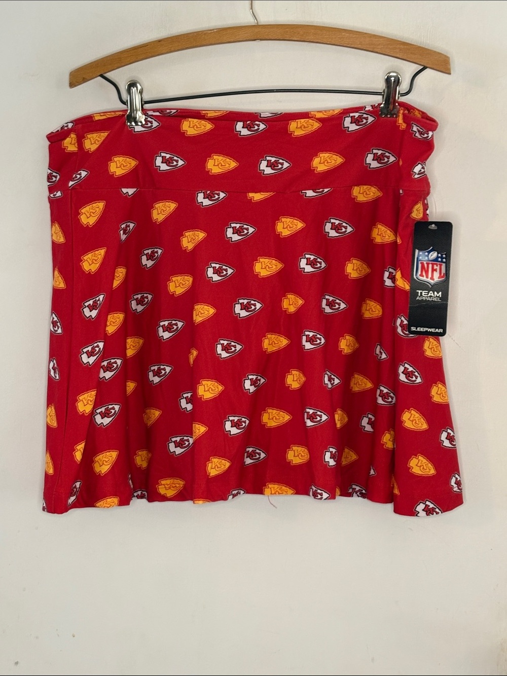 NFL Kansas City Chiefs red sleepwear skirt with attached shorts Size XL
